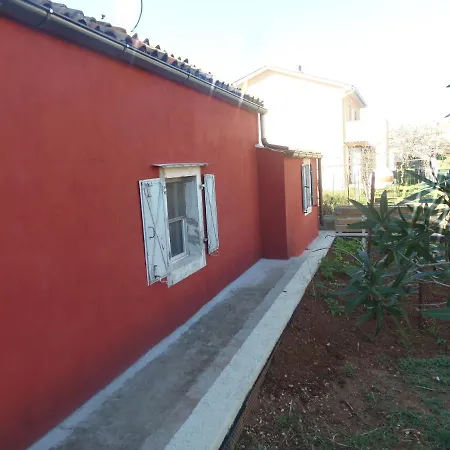 House With A Parking Space - 13024 プーラ