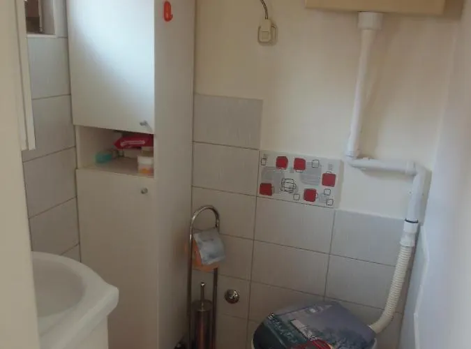 House With A Parking Space - 13024 Holiday home